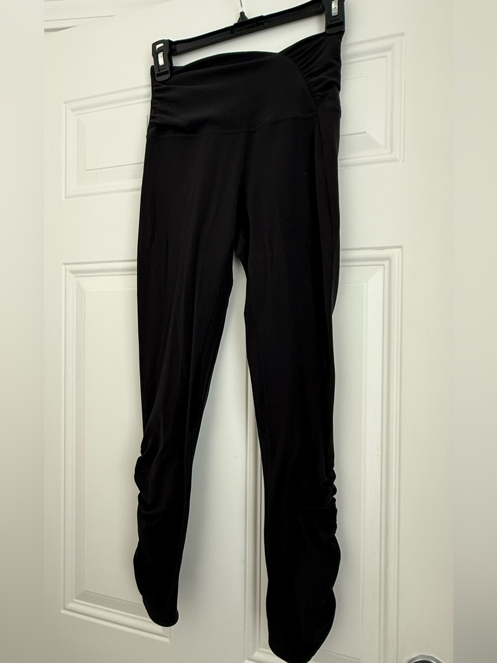Lululemon Ruched Leggings – Size 6 – Black